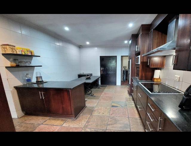 4 BEDROOM HOUSE FOR SALE IN LUKASRAND